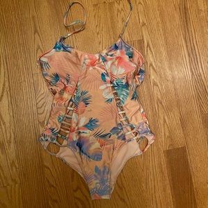 No Boundaries cut out one piece bathing suit